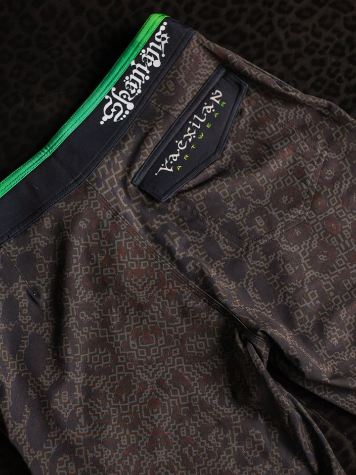 Boardshort Men Green Line / Fast Dry - LEOPARDUS LAGARTIKA