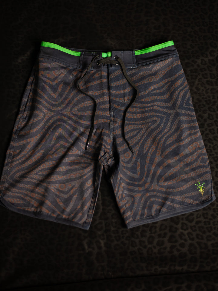Boardshort Men Green Line / Fast Dry – SHERKANKA