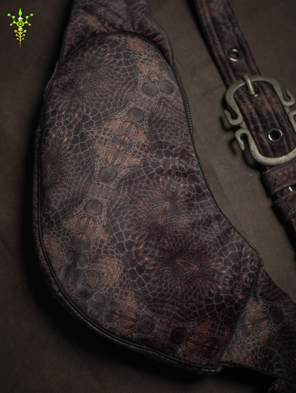 Botta Bag / Velvet Fawn Hook Buckle - GATOR X