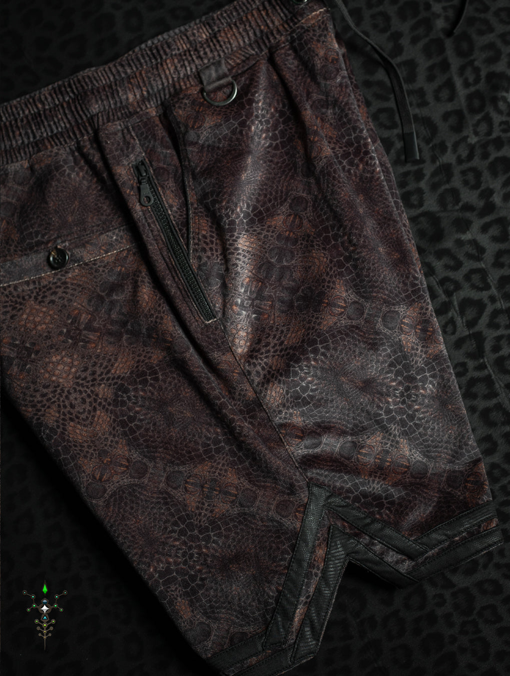 Boxing Shorts Black Mountains / Velvet Fawn – GATOR