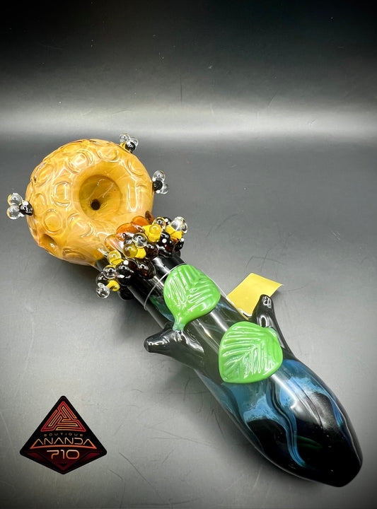 Empire Glassworks Large Beehive Spoon Pipe 🐝
