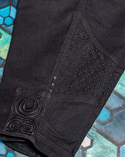 CORSAIRE MEN / STRETCHY DENIM DIGITAL EMBROIDERY - BLACK KAMBOZII
