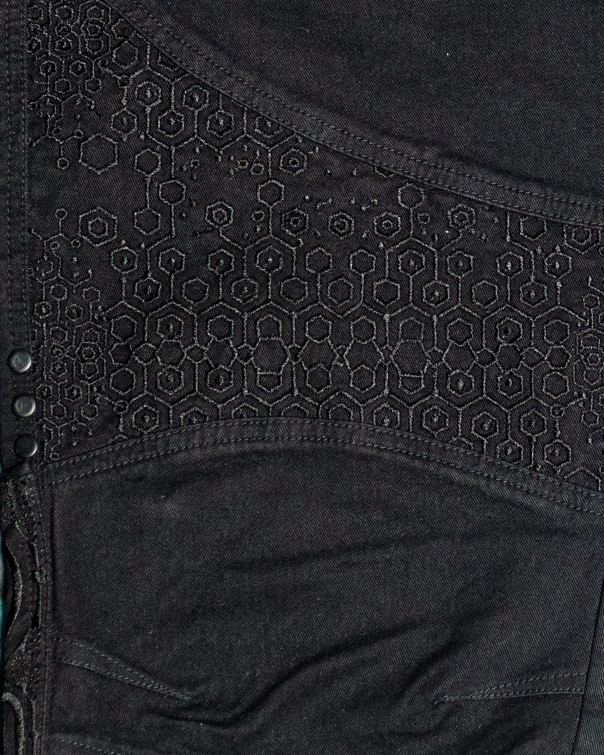 CORSAIRE MEN / STRETCHY DENIM DIGITAL EMBROIDERY - BLACK KAMBOZII